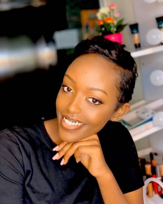 Pamela Uwicyeza yanenze Uburyo Abagore bafashwe mu gitaramo cya Diamond Platnumz Kubera Imyambarire