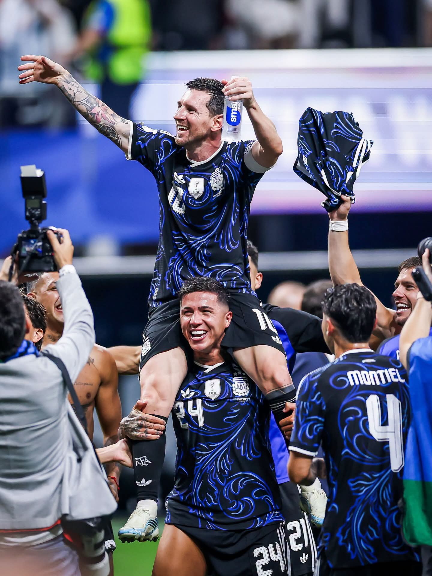 Argentine yasezereye u Bwongereza mu buryo butangaje, Messi yongera uduhigo mu tundi